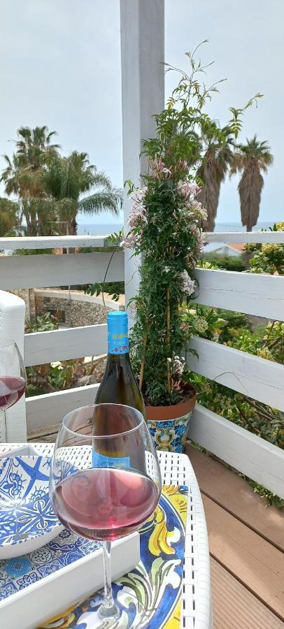 Appartamentino In Villa A 2 Passi Dal Mare Фонтане-Бьянке Экстерьер фото
